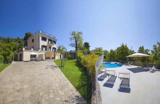 Amore Rentals - Villa Il Noce