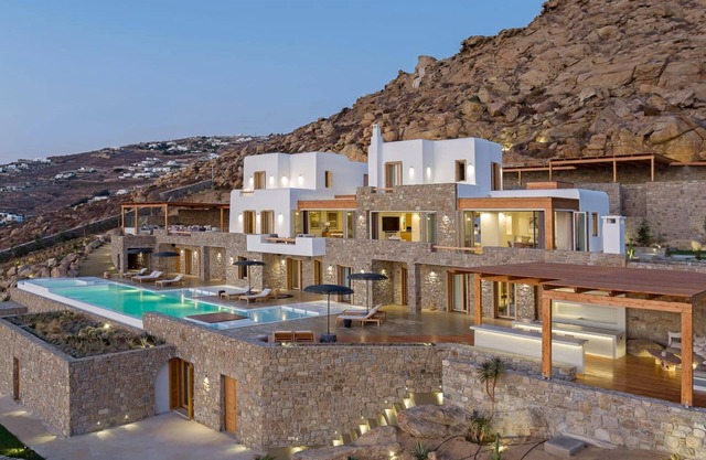 An Elevated Haven with Captivating Views of the Aegean