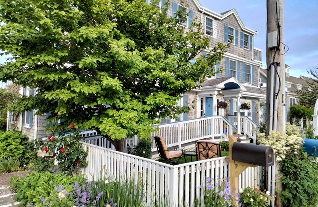An English Garden Bed & Breakfast