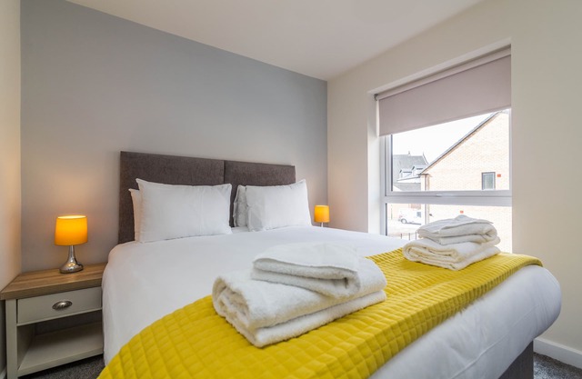 An Exceptional, available 2bed House with Parking