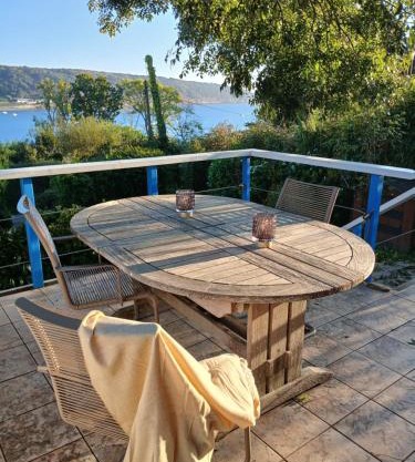 An Koad - Cabane au bord de l'eau