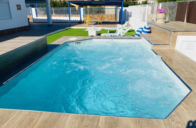Anacasa Canyaes Playa Mitja Galta CH301