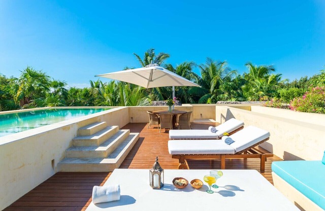 ANANA Hacienda Chekul | Meals and Chef included