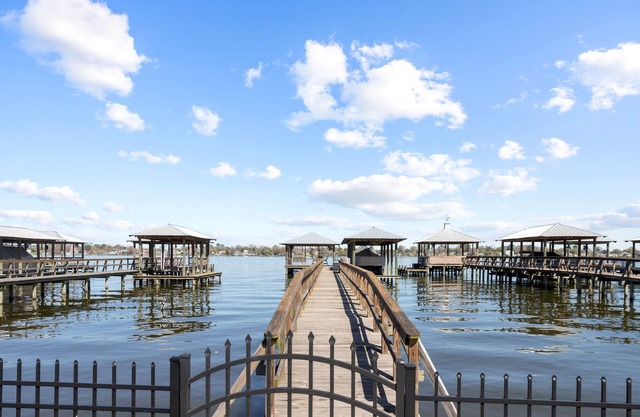 Anchors Aweigh- Families, Couples, Groups-Private Dock, Pier