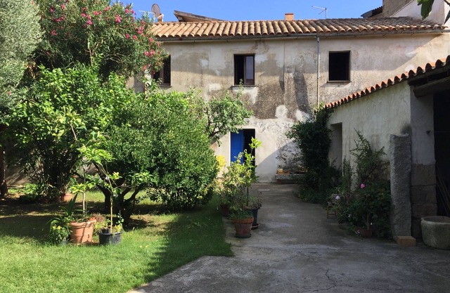 Altes Haus mit Garten - Meer, Entspannung und Urlaub / Casa Terra - IUN P7085