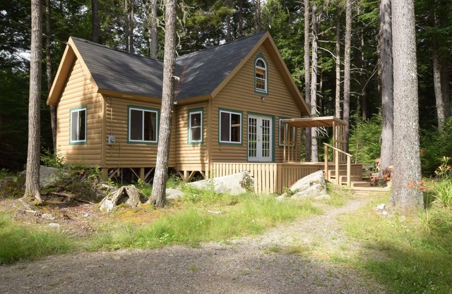 Andersons Waterfront Cottage auf dem Duck Lake