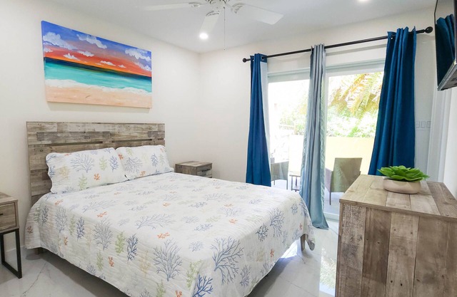 Andy's Inn 2 Bamboo Studio Suite - Charming Studio with beach access