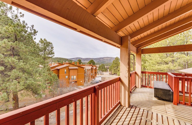 Angel Fire Condo < 1/2 Mi to Resort & Bike Park!