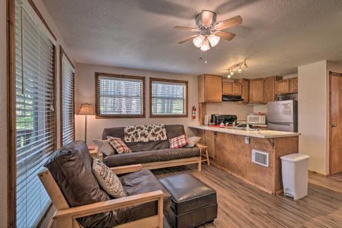 Angel Fire Mountainside Condo Less Than half Mi to Slopes
