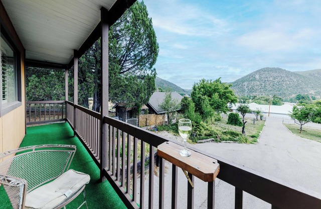 Angel's Place | Spacious + Game Room!