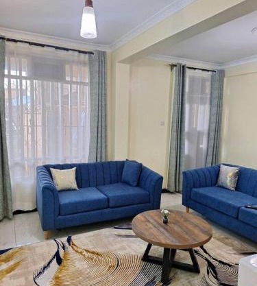 Angie's staycation 1br apt Milimani- Fast internet, secure parking, Free netflix