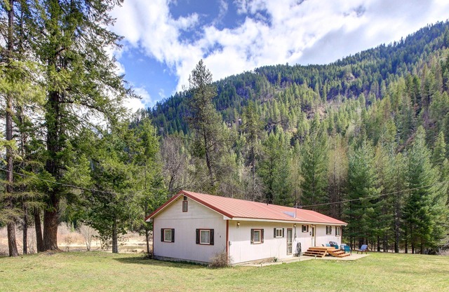 Angler's Dream Remote Escape on Bull River!