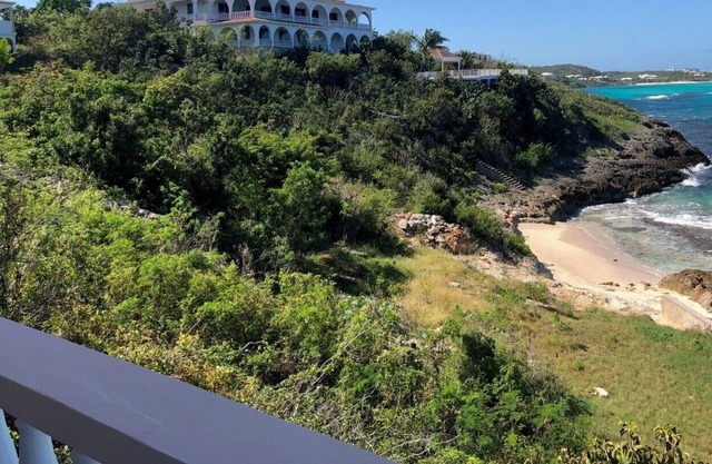 Anguilla-Villa am Meer mit Panoramablick