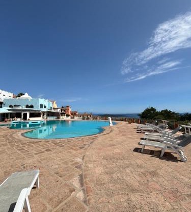 Anima Rooms & Pool
