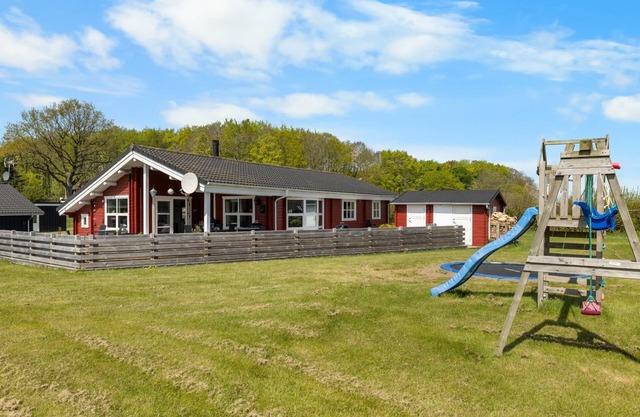 "Anneli" - 600m from the sea by Interhome