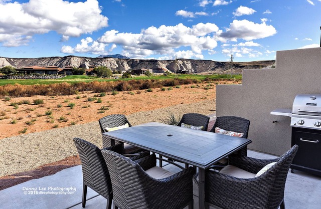Ein weiterer Tag im Paradies im The Ledges Golf Club * Resort Ausstattung inklusive!