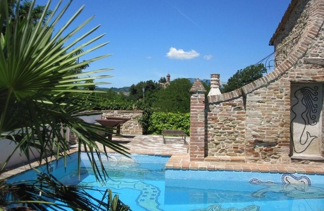 Antico Borgo Le Torricelle, mittelalterliche Siedlung mit Mosaik-Pool, 5 (2E + 3K)