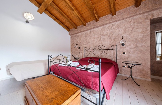 Antico Casale Gioiosa Marea Suite with Sea View, Wi-Fi and Air Conditioning