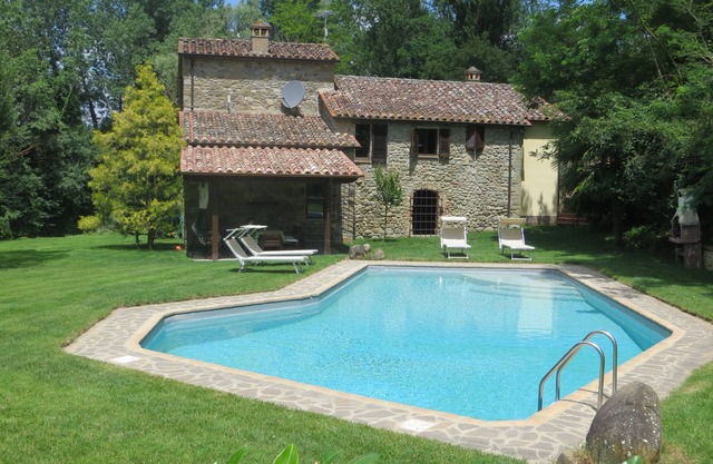 Antico Mulino del 1600 sul Tevere - Antike Mühle modernisiert am Tiber mit Pool