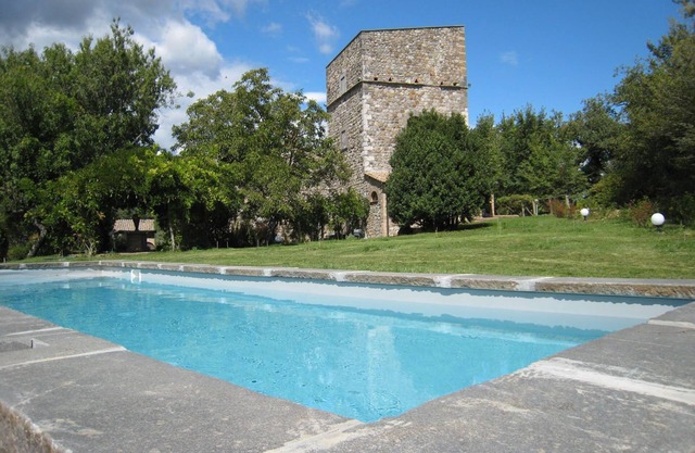 Luxus-Landhaus mit Pool und über 1000 Jahre Geschichte