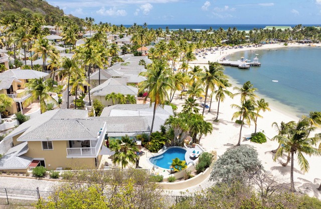 ANTIGUA BAY VILLA, St James Club, Mamora Bay, 3-bed, PRIVATE POOL & Beachfront