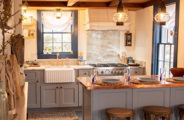 Antique Cape Cod Home in W. Barnstable