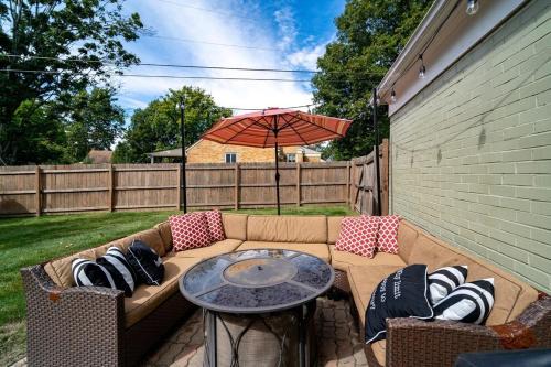 Antique Charm Cozy 3br Retreat W Private Patio