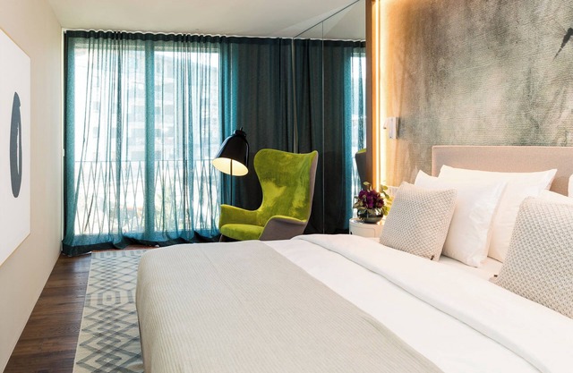Anton Dolomites Hideaway-Luxusapartment 'Sole' mit Spa u. Pool-Kronplatz Bruneck