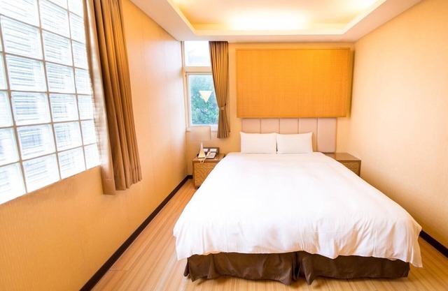 AOIKE Hot Spring Hotel