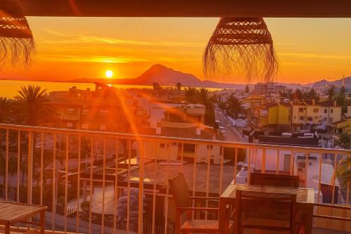 AP-7 XimoApartments con VISTAS ESPECTACULARES AL MAR