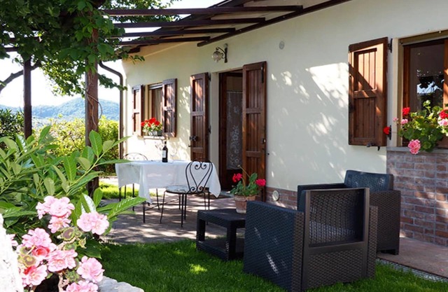 Haus in Monte Santa Maria Tiberina mit Garten