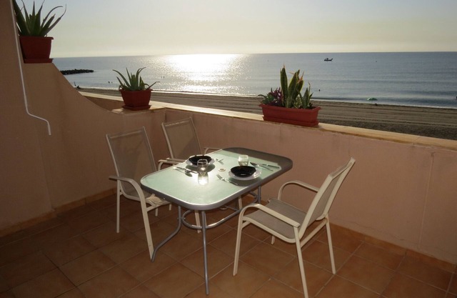 Apart 69 - Naturist apartment in Vera, front beach view, sun and golf all year