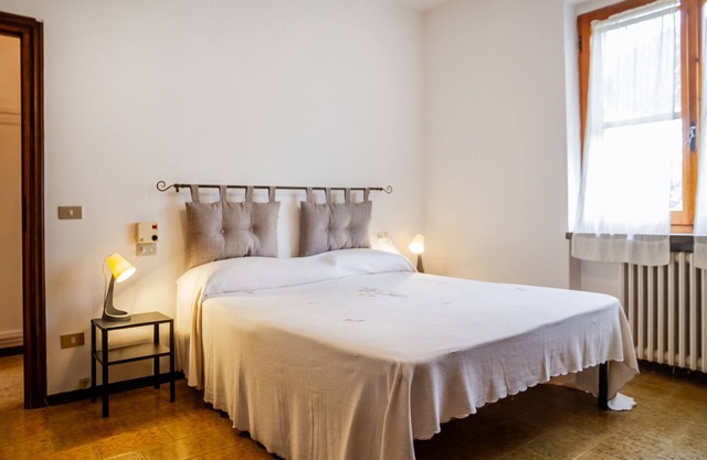Ferienwohnung 'Villa Rodolfo' mit privater Terrasse, privatem Garten und Klimaanlage