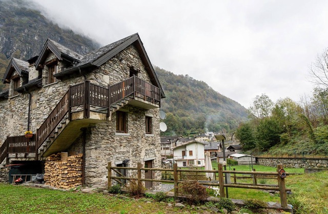 Apartment 'Niky' with Mountain View and Private Garden