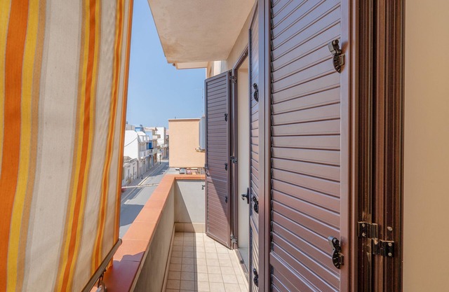 Apartment 'Giliberto Luna' with Balcony, Wi-Fi and Air Conditioning