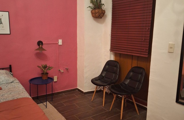 Apartamento en Casona Colonial en Querétaro, México con Desayuno Continental