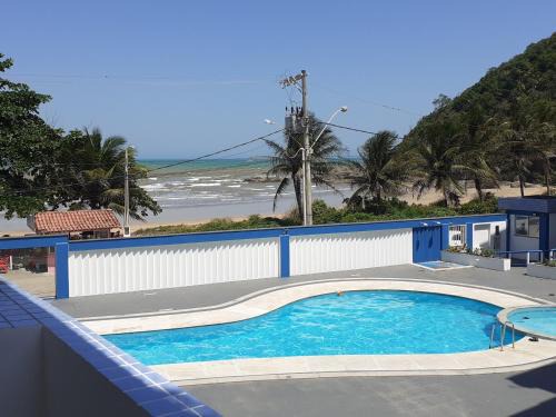 Apartamento 101 com vista da piscina e mar