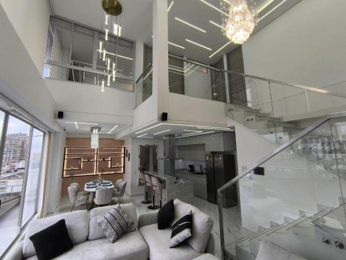 Apartamento Duplex amoblado, Edificio Asturiano - 601