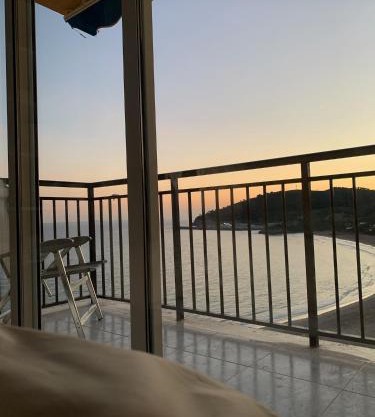 Apartamento en primerísima línea de playa con espectaculares vistas Netflix, Prime y Disney