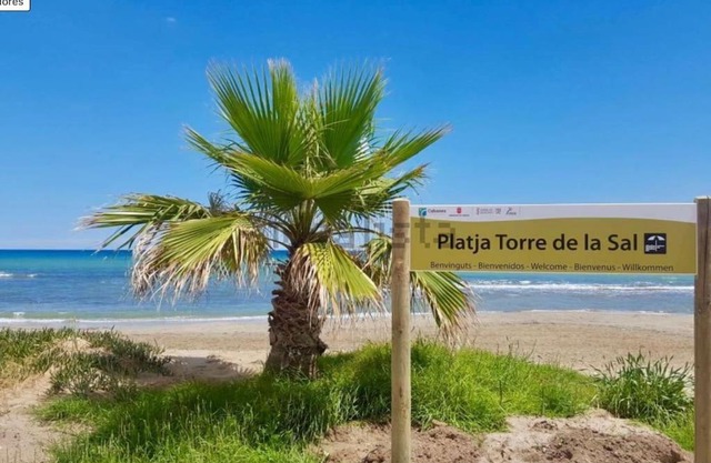 Apartamento en primera línea de playa con vistas