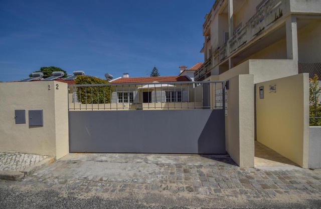 Apartamento Ensolarado com terraço - 10 minutos da praia