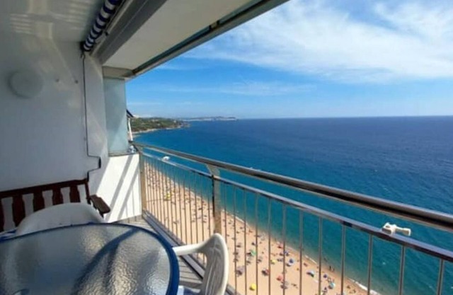 Apartamento Familiar Frente al mar en 1ª Línea