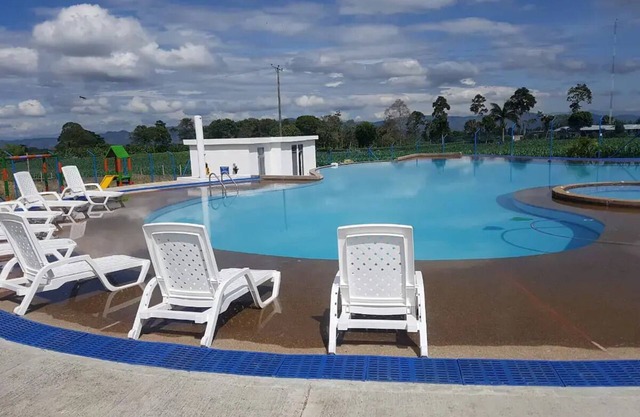 Apartamento muy cerca al Parque del Café con Piscina