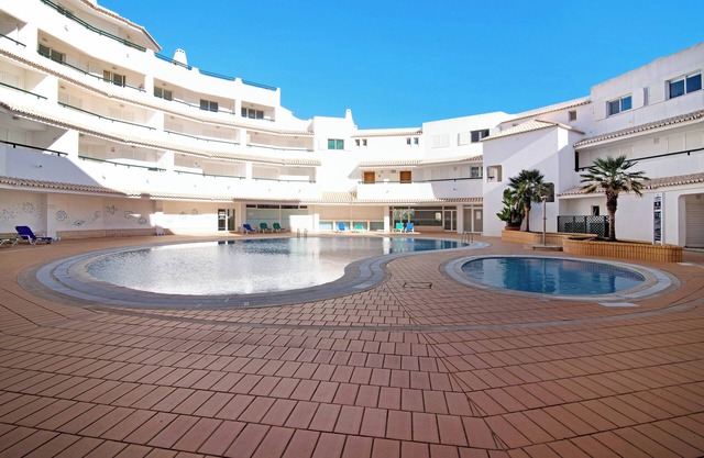Apartamento Nautilus mit Meerblick, Pool, WLAN, Klimaanlage und Garten