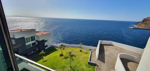 Apartamento T2-5m Aeroporto CR7