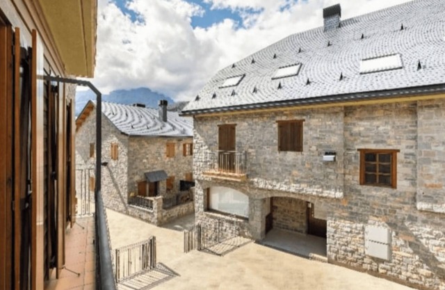 Apartamentos Búbal. Confort y Relax. Tu Mascota es Bienvenida