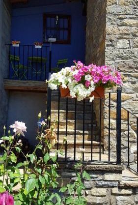 Apartamentos La Borda Castillon