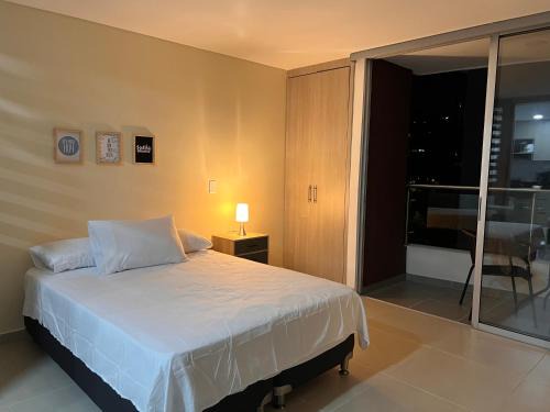 Apartasuite Sabaneta Vista a la ciudad parking