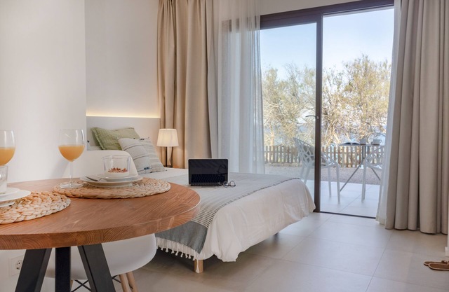 Aparthotel La Gaviota