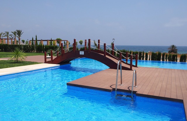 Neue Wohnung vor dem Pool in Mar de Pulpi, 50 Meter vom Strand entfernt
